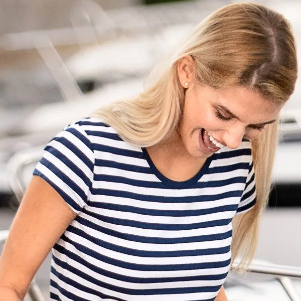 Ženska mornarska majica - Globlji okrogel izrez