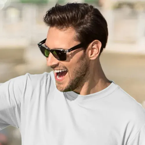 Moška klasična majica - Klasičen okrogel izrez