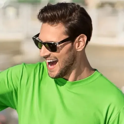 Moška klasična majica - Klasičen okrogel izrez