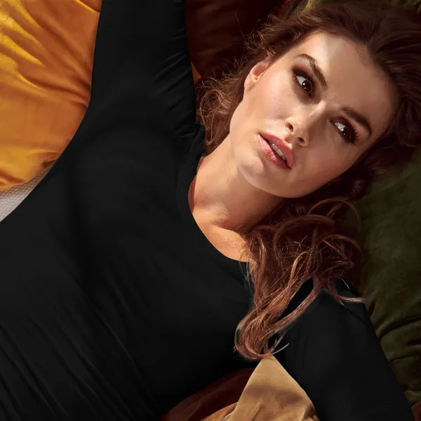 Ženska majica z dolgimi rokavi in globljim izrezom - Globlji okrogel izrez